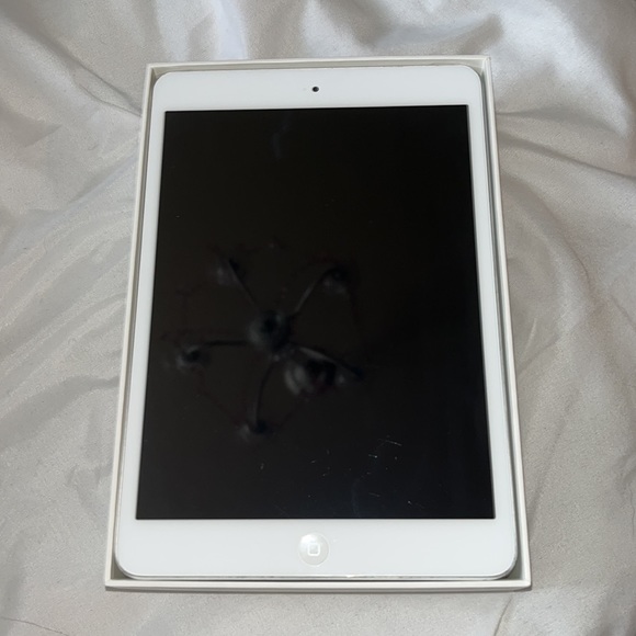 Apple iPad Mini 2 - Picture 4 of 6